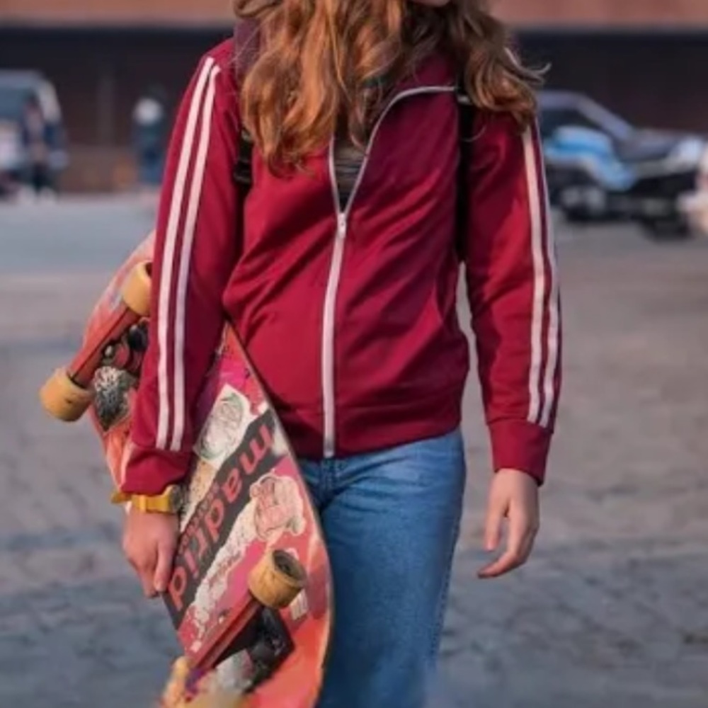 Meet your Posher, Tobey Dee